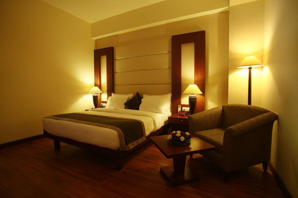 Continent Nakodar Hotel & Resorts Værelse billede