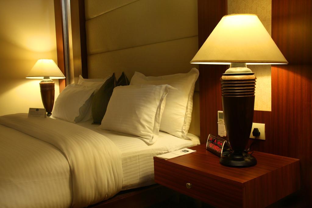 Continent Nakodar Hotel & Resorts Værelse billede